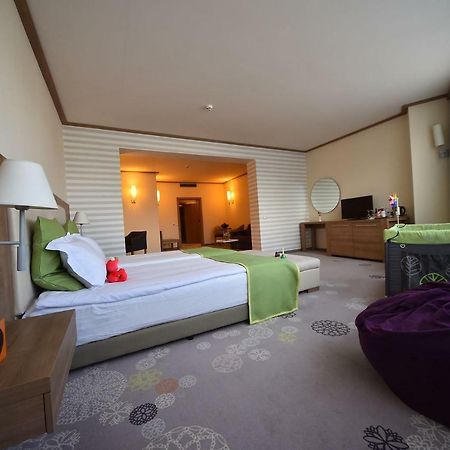 Suite Hotel Sofia Exterior photo