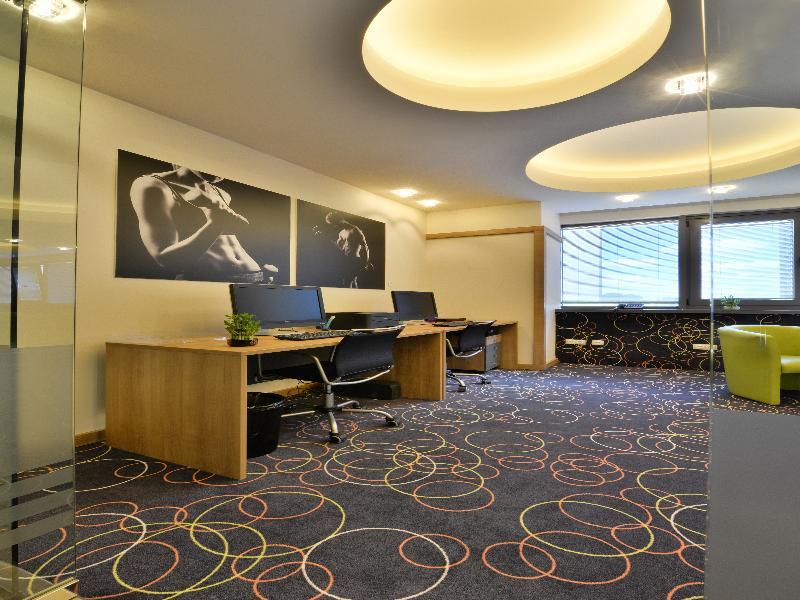Suite Hotel Sofia Exterior photo